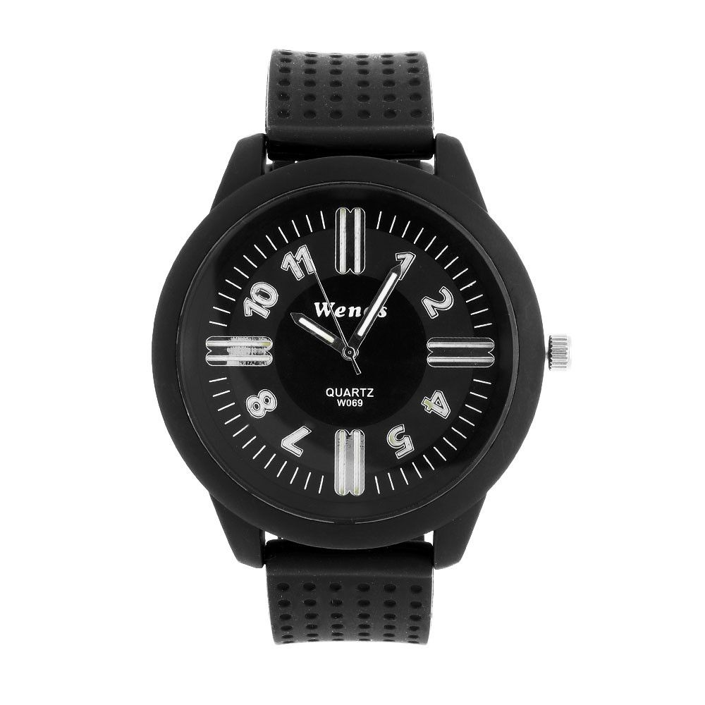 Pánské hodinky s velkým kovovým pouzdrem v černé barvě a s gumovým řemínkem. Číselník s leskle stříbrnými číslicemi a indexy W01X.10247 W01X.10247.A